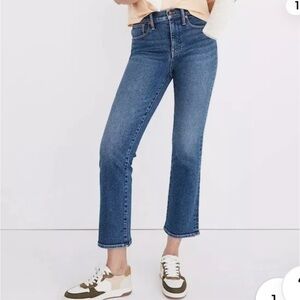 Madewell Mid Rise Kick Out Jeans Size 26